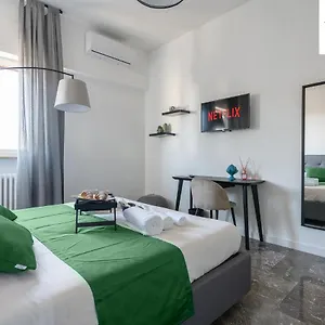Annamaria - Station Charming Apartament