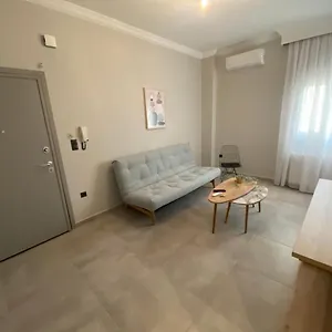 https://agias-sofias-city-center.hotels-of-thessaloniki.com